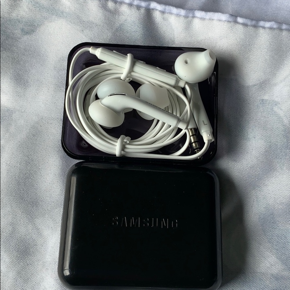 Never use Samsung earbuds